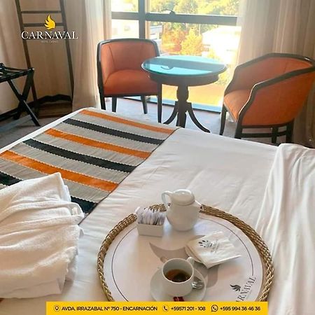 Carnaval Hotel Casino Encarnación Dış mekan fotoğraf A room at the hotel