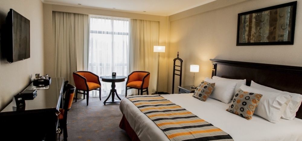 Carnaval Hotel Casino Encarnación Dış mekan fotoğraf A room at the hotel