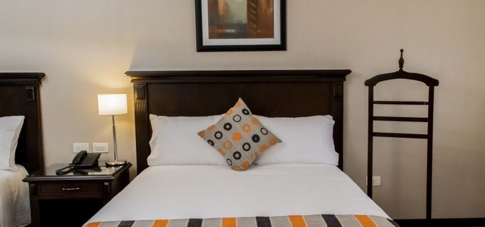 Carnaval Hotel Casino Encarnación Dış mekan fotoğraf A bed
